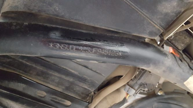 Esimerkkikuva Polaris VIN-numerosta