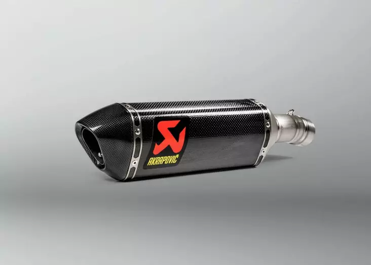 Akrapovic Slip-On Line (Carbon) S1000 XR 2020- - Moottoripyörän äänenvaimentimet - D366510 - 1