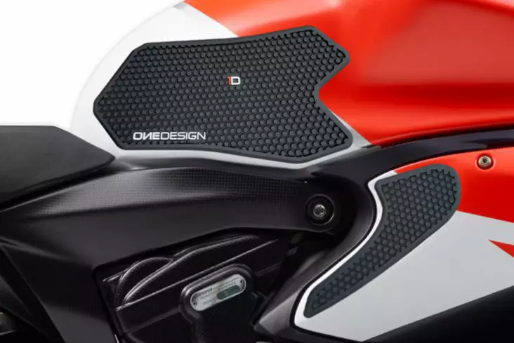 Puig Lateral Tank Pads Ducati C/Black - Moottoripyörän tankinsuojat - D337440 - 1