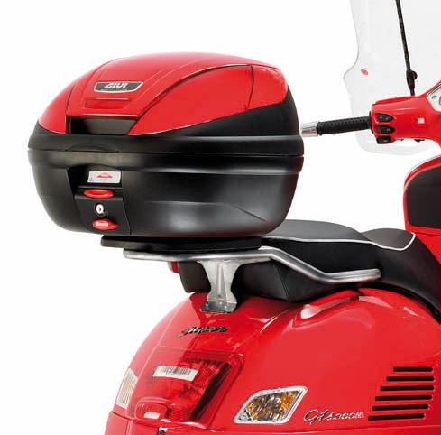 Givi Toppboxhållare Vespa GTS 125-300 8-19 - Kiinnityssarjat ja tavaratelineet - D327631 - 1