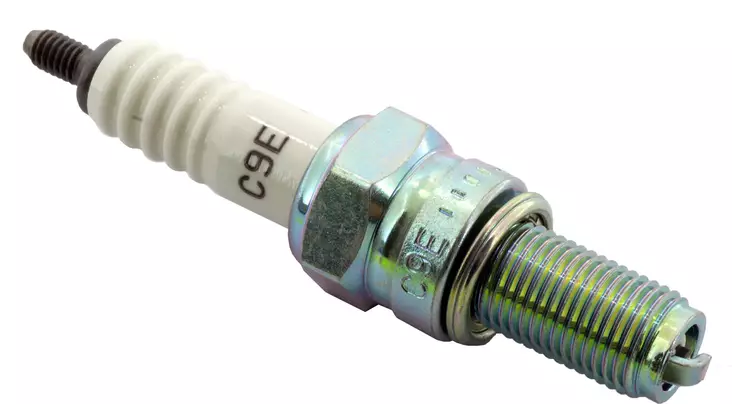 Ngk Sparkplug C9E - Ruohonleikkurin sytytystulpat - D691 - 1