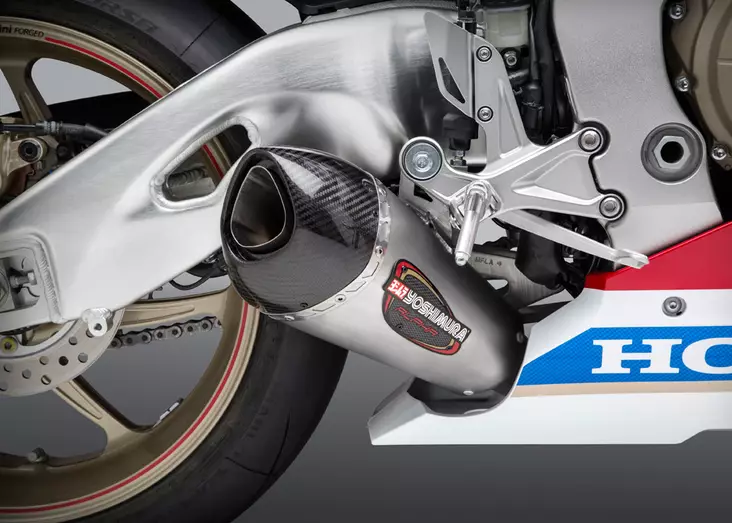 Yoshimura Slip-On Honda Cbr1000Rr 17- Street Alpha T So/Ss/Ca Tip Works - Moottoripyörän äänenvaimentimet - D258981 - 1
