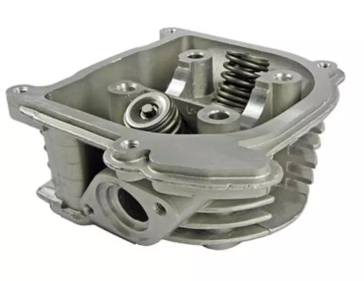 Sylinterinkansi, 50cc, Ilman SLS, Kiina-skootterit 4-T 50cc / Kymco 4-T / SYM - Mopon ja skootterin sylinterikannet - D134282 - 1
