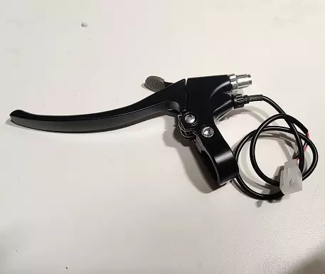 Kontio Motors Silverfox Four: Jarrukahva vasen - Kontio SilverFox Four varaosat - 499-114723 - 1