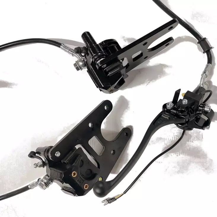 Kontio Motors SilverFox Four 2.0 Etujarrusarja (sisältää: jarrusatulat, letkut ja kahvan) - Kontio SilverFox, Four ja Lang 2.0 varao - 499-125144 - 1