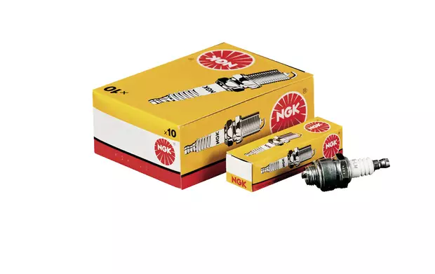 NGK Sytytystulppa BPR6ES - Ruohonleikkurin sytytystulpat - 01184 - 1