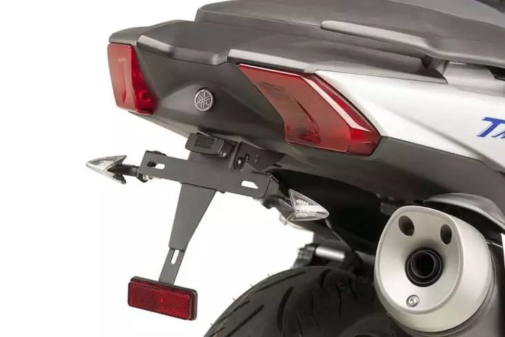 Puig License Support Yamaha Tmax/Dx/Sx 17-18' C/Black - Moottoripyörän rekisterikilven telineet - D302604 - 1