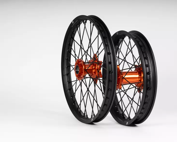 Sixty5 KTM Musta/Oranssi Enduro 1.6-21"/2.15-18" vannesarja - Moottoripyörän vanteet - D446914 - 1