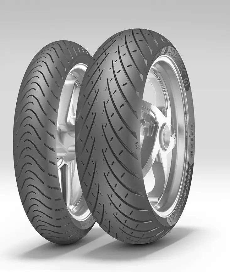 Metzeler Roadtec 01 110/90-18 M/C 61H TL Re. - Sport-Touring moottoripyörän renkaat - D250885 - 1