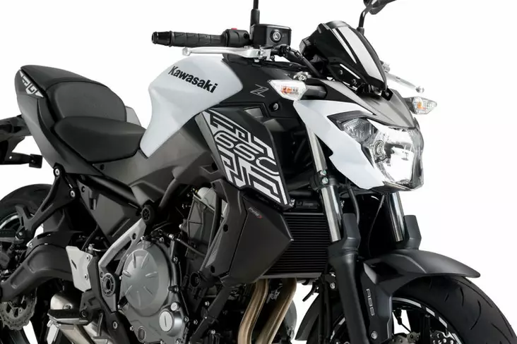 Puig Radiator Side Panels Kawasaki Z650 17' C/Black - Moottoripyörän katteet ja tuulenohjaimet - D358945 - 1