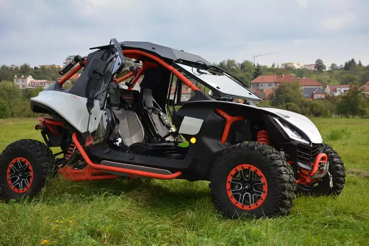 Puolihytti (tuulilasi, katto, takalasi) sis. pyyhin, pesin Segway Villain - Mönkijän DFK puolihytit - D482365 - 1