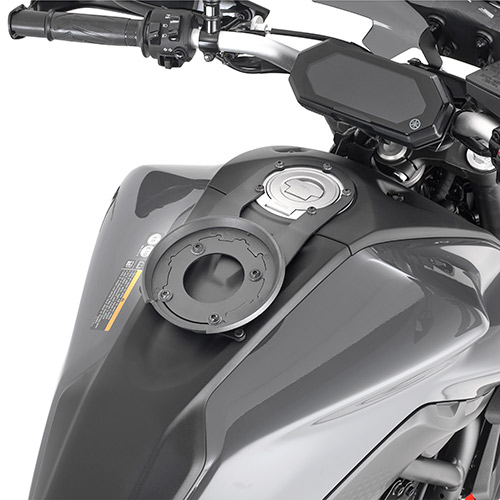 Givi FLANGE TANKLOCK YAMAHA MT-07 (2021) - Kiinnityssarjat ja tavaratelineet - D417516 - 1