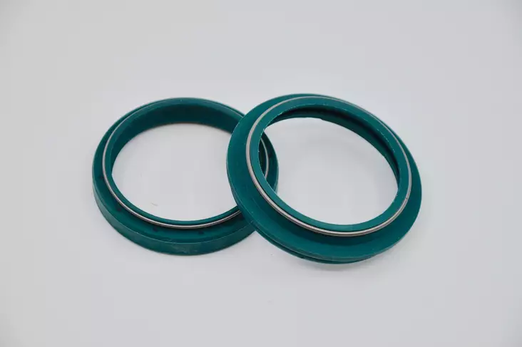 SKF Oil & Dust Seal 48 mm. - PSF/KAYABA - Etuteleskooppien tiivisteet - D328146 - 1