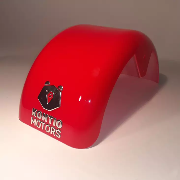 Kontio Motors Kruiser Trike: Keskilokasuoja, punainen - Kontio Kruiser Trike varaosat - 499-134227 - 1