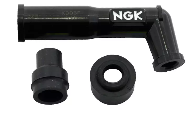 NGK spark plug cover XB05F - Ruohonleikkurin tulpanhatut - D707 - 1