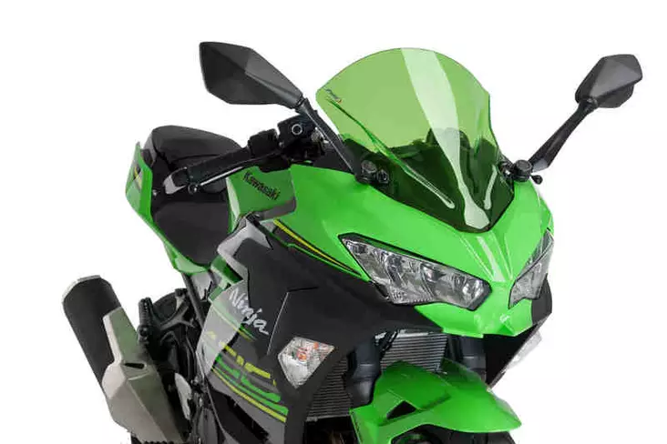 Puig Racing Screen Kawasaki Ninja 400 18' C/Green - Moottoripyörän katteet ja tuulenohjaimet - D303277 - 1