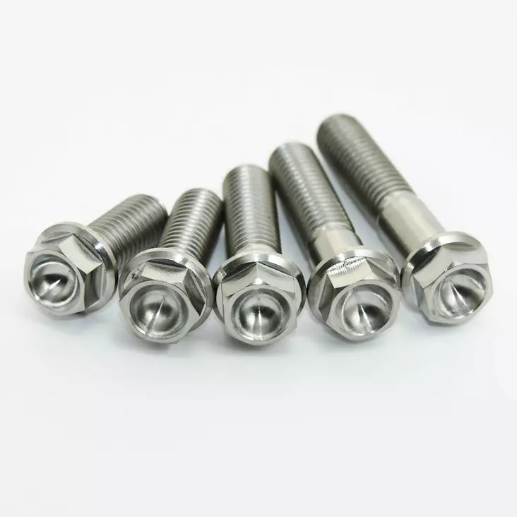 Scar 2 x Titanium hex head flange bolt M8 x 30 - titanium Gr5-Ti - Moottoripyörän kateruuvit ja ruuvisarjat - D269147 - 1