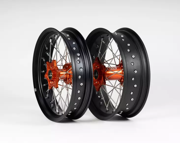 Sixty5 KTM Supermoto Musta/Oranssi vannesarja 3.5-17/5.0-17 - Moottoripyörän vanteet - D446897 - 1