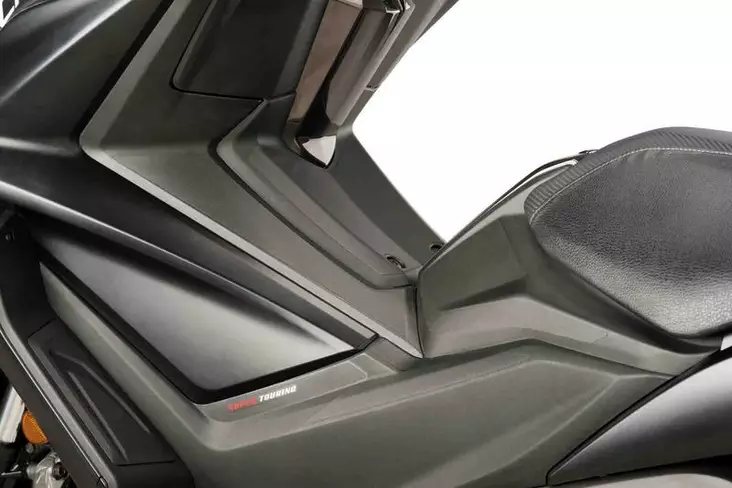 Puig Kit Protector Honda X-Adv 21'- C/Black - Moottoripyörän tankinsuojat - D453578 - 1