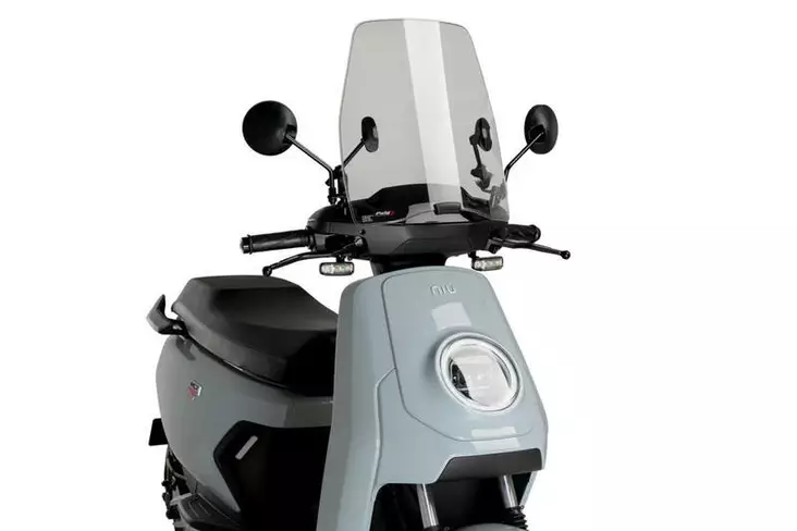 Puig Windshield Urban Niu Mqi Gt/Gt Evo/+ Sport C/Smoke - Moottoripyörän katteet ja tuulenohjaimet - D501868 - 1