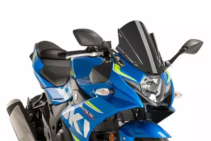 Puig Racing Screen Suzuki Gsx-R250 17-21'C/Carbon Look - Moottoripyörän katteet ja tuulenohjaimet - D302999 - 1