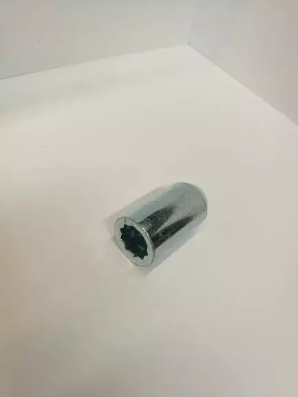 Tähtipää aluvannemutteri 1,5mm nousu, 12mm - Pyöränpultit ja mutterit 12x1.50mm - 499-13189 - 1