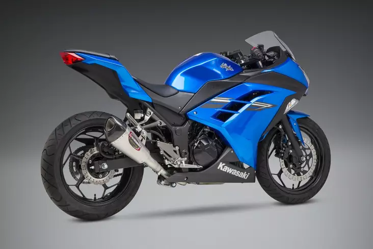 Yoshimura Slip-On Kawasaki Ninja 300 2013-17 Street Alpha T So Ss-Ss-Cf Works Fi - Moottoripyörän äänenvaimentimet - D334319 - 1