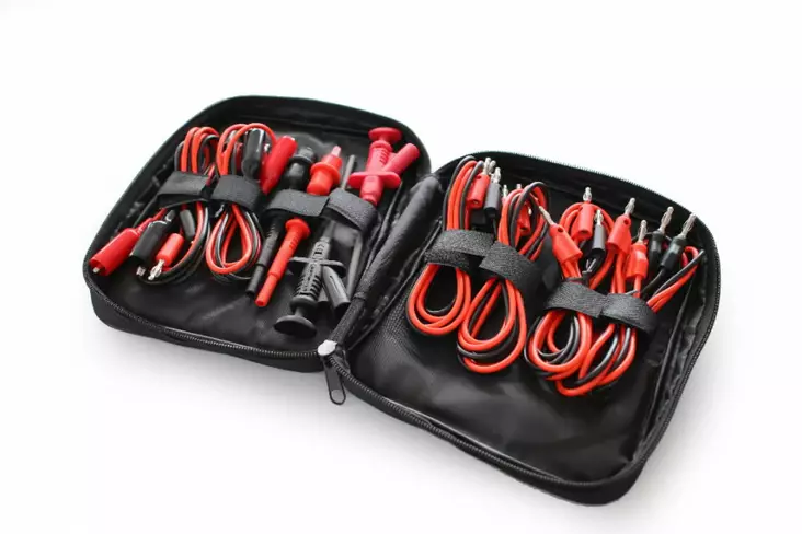 Measuring accessories set with 4mm plugs, peaktech - Jännitekynät ja -koettimet - 503-P8201PEAK - 1